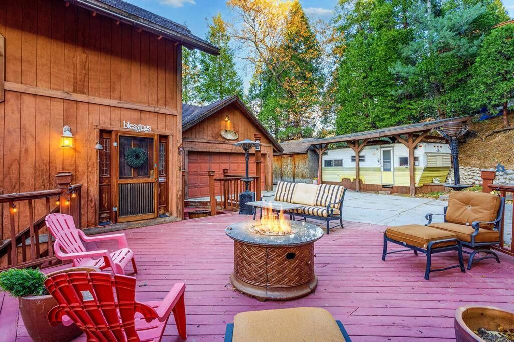 Lakeview 3-Story Winter Home Crestline Buitenkant foto