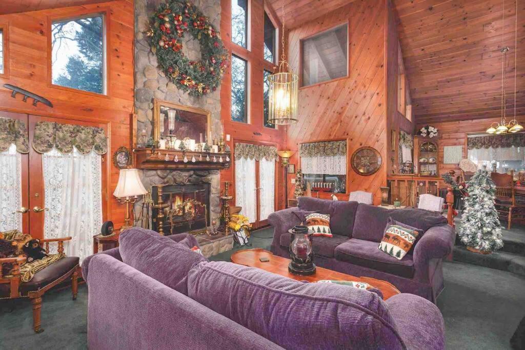Lakeview 3-Story Winter Home Crestline Buitenkant foto